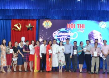 Hội thi tiếng hát Karaoke viên chức và người lao động mừng Xuân Giáp Thìn 2024