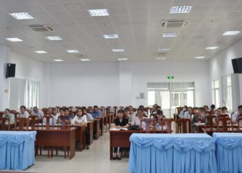 Tập huấn hướng dẫn giám sát, phòng chống bệnh dại trên người cho cán bộ y tế tuyến huyện