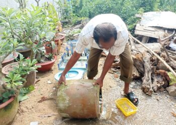 Trạm Y tế Cái Dầu ra quân chiến dịch diệt lăng quăng tại khóm Bình Nghĩa
