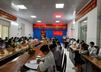 Hội nghị quán triệt, phổ biến đề cương thông báo nhanh kết luận Hội nghị Trung ương 10 khóa XIII