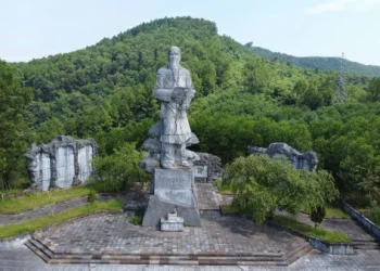 Hải Thượng Lãn Ông Lê Hữu Trác – Đại danh Y thế giới