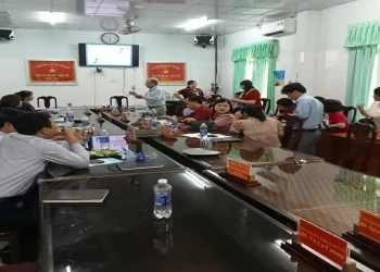 Trung tâm Y tế huyện Thoại Sơn tổ chức lớp tập huấn nâng cao năng lực cho cán bộ chuyên trách quản lý bệnh Phong