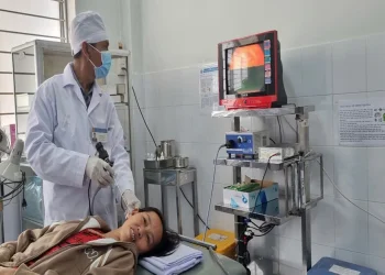 Trung tâm Y tế Tịnh Biên tổ chức khám, chữa bệnh ngoài giờ