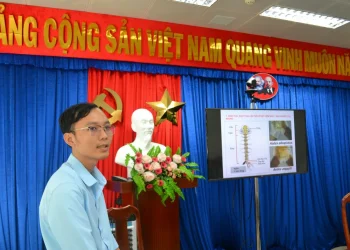 Trung tâm Kiểm soát bệnh tật An Giang tập huấn hoạt động giám sát véc-tơ truyền bệnh Sốt xuất huyết cho tuyến huyện năm 2025