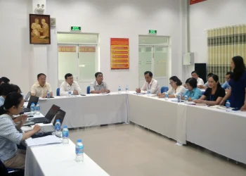 Viện Pasteur Thành phố Hồ Chí Minh giám sát công tác phòng, chống bệnh truyền nhiễm và tiêm chủng phòng bệnh tại phường Long Xuyên