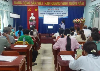 Trung tâm Y tế Châu Phú tập huấn về vận động mỗi gia đình sinh đủ hai con năm 2025