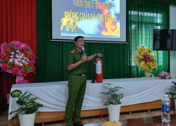 Trung tâm Y tế Thoại Sơn tổ chức tập huấn phòng cháy chữa cháy năm 2025