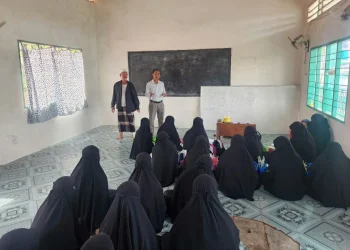 Nhơn Hội truyền thông phòng chống dịch cho học sinh người Chăm