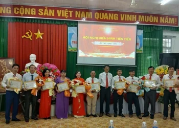 Trung tâm Y tế Thoại Sơn tổ chức Hội nghị điển hình tiên tiến lần thứ I năm 2025