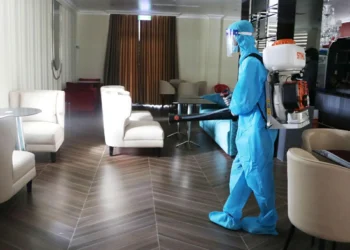 Trung tâm Kiểm soát bệnh tật tỉnh An Giang triển khai phun hóa chất phòng chống dịch phục vụ Đại hội Đảng bộ tỉnh