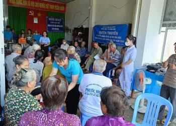 Trung tâm Y tế Châu Đốc tổ chức tuyên truyền về quyền, nghĩa vụ và lợi ích của việc Chăm sóc sức khỏe Người cao tuổi năm 2025