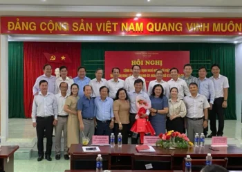 Sở Y tế: Công bố Quyết định nghỉ hưu trước tuổi đối với công chức, viên chức quản lý, công chức thuộc thẩm quyền quản lý của Sở Y tế