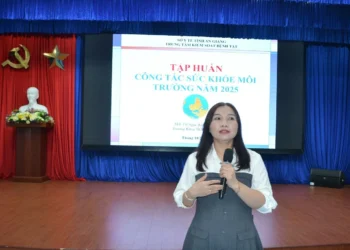 Tập huấn công tác vệ sinh môi trường năm 2025