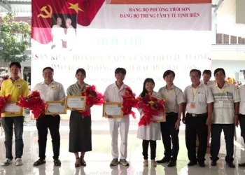 Trung tâm Y tế Tịnh Biên tổ chức Hội thi sân khấu hóa học tập và làm theo tư tưởng, đạo đức, phong cách Bác Hồ, Bác Tôn năm 2025