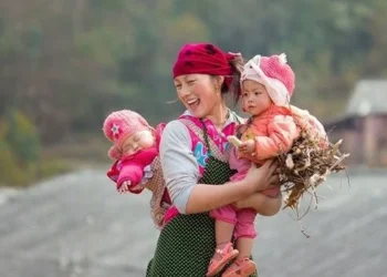Hưởng ứng tuần lễ làm mẹ an toàn “Chủ đề: Chăm sóc sau sinh toàn diện – Sức khoẻ cho mẹ, tương lai cho bé” Từ ngày 01/10/2025 – 07/10/2025