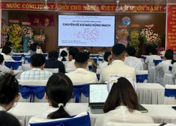 Trung tâm Y tế Giồng Riềng: Đẩy mạnh sinh hoạt khoa học nhằm nâng cao năng lực chuyên môn và an toàn điều trị