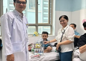 Phát huy vai trò công tác xã hội trong chăm sóc toàn diện người bệnh tại Bệnh viện Sản – Nhi An Giang