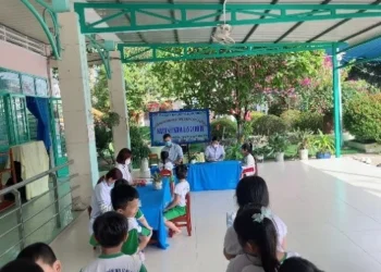 Trạm Y tế xã Long Điền khám sức khỏe định kỳ cho trẻ mầm non