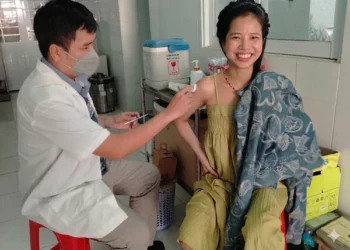 Trạm Y tế xã Nhơn Hội tăng cường truyền thông chăm sóc sức khỏe thai kỳ cho phụ nữ mang thai