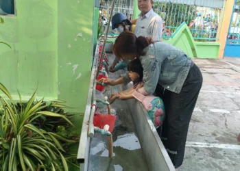 Trạm Y tế xã An Châu truyền thông phòng, chống bệnh quai bị tại Trường Mầm non An Châu