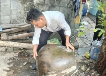 Điểm trạm Vĩnh Trung thực hiện xử lý ổ dịch sốt xuất huyết tại ấp Vĩnh Tây