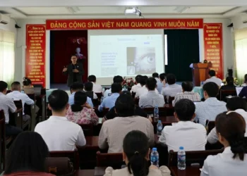 Trạm Y tế xã Mỹ Hòa Hưng chung tay vì sức khỏe học đường