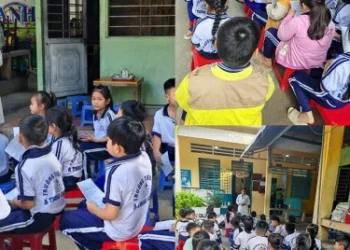 Trạm Y tế xã Thoại Sơn truyền thông các bệnh truyền nhiễm thường gặp tại trường học