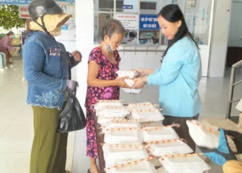 Trạm Y tế xã Mỹ Đức khám sàng lọc bệnh không lây nhiễm