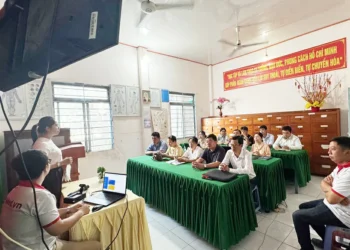 Trạm Y tế phường Long Xuyên: Thông tin thủ đoạn lừa đảo “Chuyển phí nhận sổ hồng, sổ tiêm chủng”