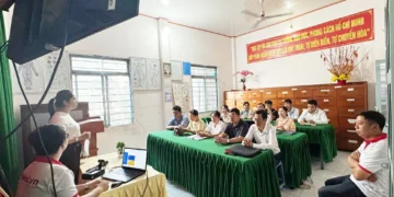 Trạm Y tế phường Long Xuyên: Thông tin thủ đoạn lừa đảo “Chuyển phí nhận sổ hồng, sổ tiêm chủng”