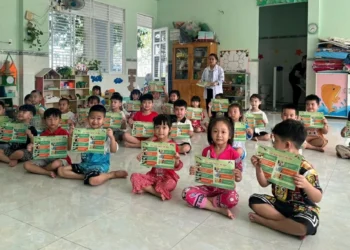 Trạm Y tế phường Châu Đốc tuyên truyền phòng chống dịch bệnh trong trường mẫu giáo