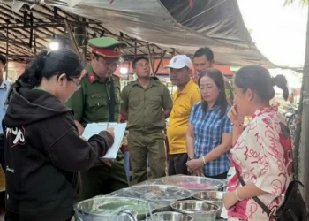 Trạm Y tế xã Kiên Lương phối hợp thực hiện Tháng hành động vì an toàn thực phẩm năm 2026