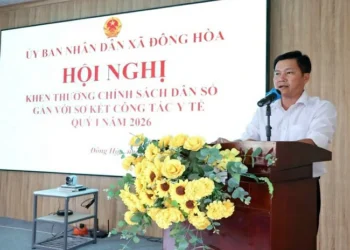 Xã Đông Hòa: Hội nghị khen thưởng chính sách dân số gắn với sơ kết công tác y tế quý I năm 2026
