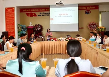 Trung tâm kiểm soát bệnh tật tỉnh An Giang phối hợp với Trung tâm Y tế Kiên Lương tập huấn kỹ năng truyền thông giáo dục sức khoẻ