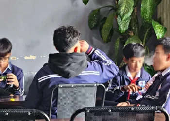 Các yếu tố làm gia tăng sử dụng thuốc lá điện tử trong thanh thiếu niên