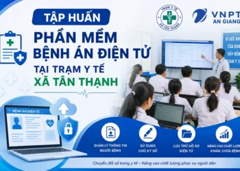 Tập huấn phần mềm bệnh án điện tử tại Trạm Y tế xã Tân Thạnh