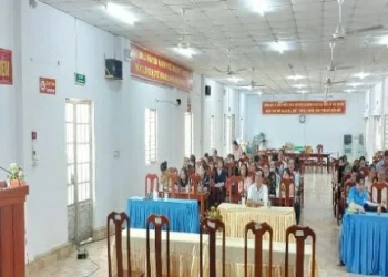 Trạm Y tế xã Cù Lao Giêng tập huấn về bảo đảm mức sinh thay thế