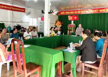 Tuyên truyền chăm sóc sức khỏe cho người cao tuổi xã Tân Hội