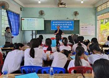 Trung tâm Y tế An Phú: Truyền thông chăm sóc sức khỏe trẻ vị thành niên, thanh niên