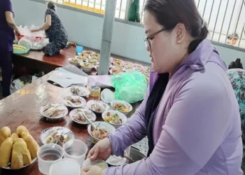 Trạm Y tế xã Phú Hòa: Kiểm tra và lưu trữ mẫu thức ăn tại Lễ Đình thần Phú Hòa