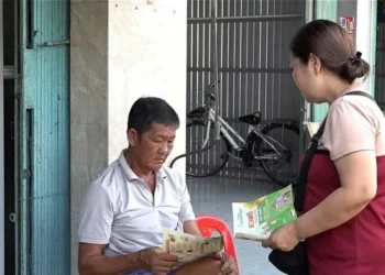 Ra quân chiến dịch phòng chống sốt xuất huyết dengue trên địa bàn phường Châu Đốc