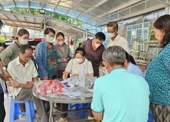 Trạm Y tế xã Mỹ Đức phối hợp khám sàng lọc lao tại cộng đồng