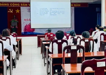 Trung tâm Y tế Hà Tiên tổ chức buổi bình đơn thuốc ngoại trú nhằm nâng cao chất lượng điều trị