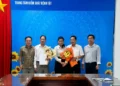 Trung tâm Kiểm soát bệnh tật tỉnh An Giang Trao Quyết định nghỉ hưu đối với 02 viên chức Khoa Kiểm dịch Y tế Quốc tế
