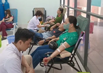 Trạm Y tế xã Vân Khánh: Khám sức khỏe cho người dân từ 60 tuổi trở lên
