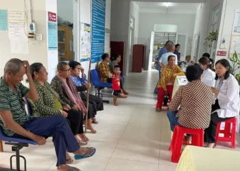 An Cư tổ chức khám bệnh miễn phí cho người dân