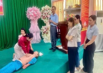 Tập huấn an toàn vệ sinh lao động tại Trung tâm Y tế Hòn Đất
