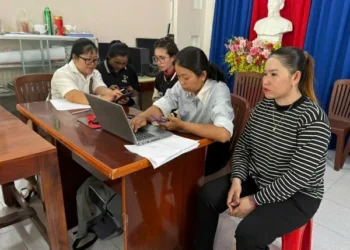 Chi Lăng thực hiện chiến dịch rà soát và cập nhật Sổ sức khỏe điện tử
