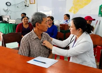 Xã Ngọc Chúc khám sức khỏe định kỳ cho người cao tuổi