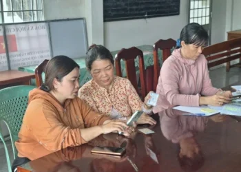 Trạm Y tế xã Kiên Lương triển khai Chiến dịch 100 ngày tạo lập, cập nhật Sổ sức khỏe điện tử trên VNeID